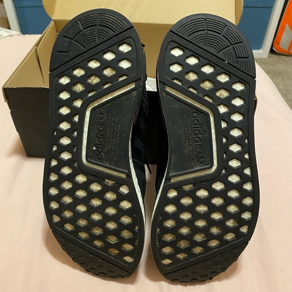 Adidas NMD R1 - Picture 3 of 4